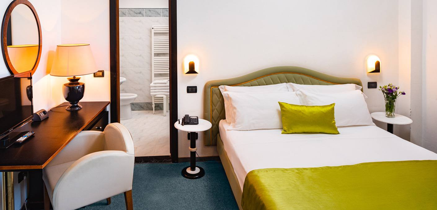 media.Camera Deluxe Vista Mare Hotel Stella Riccione_4