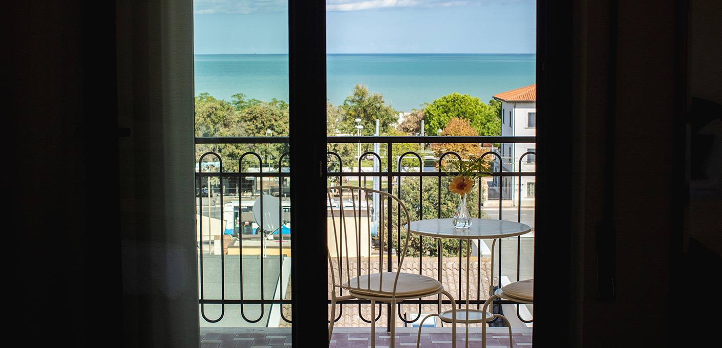media.Camera Deluxe Vista Mare Hotel Stella Riccione_9