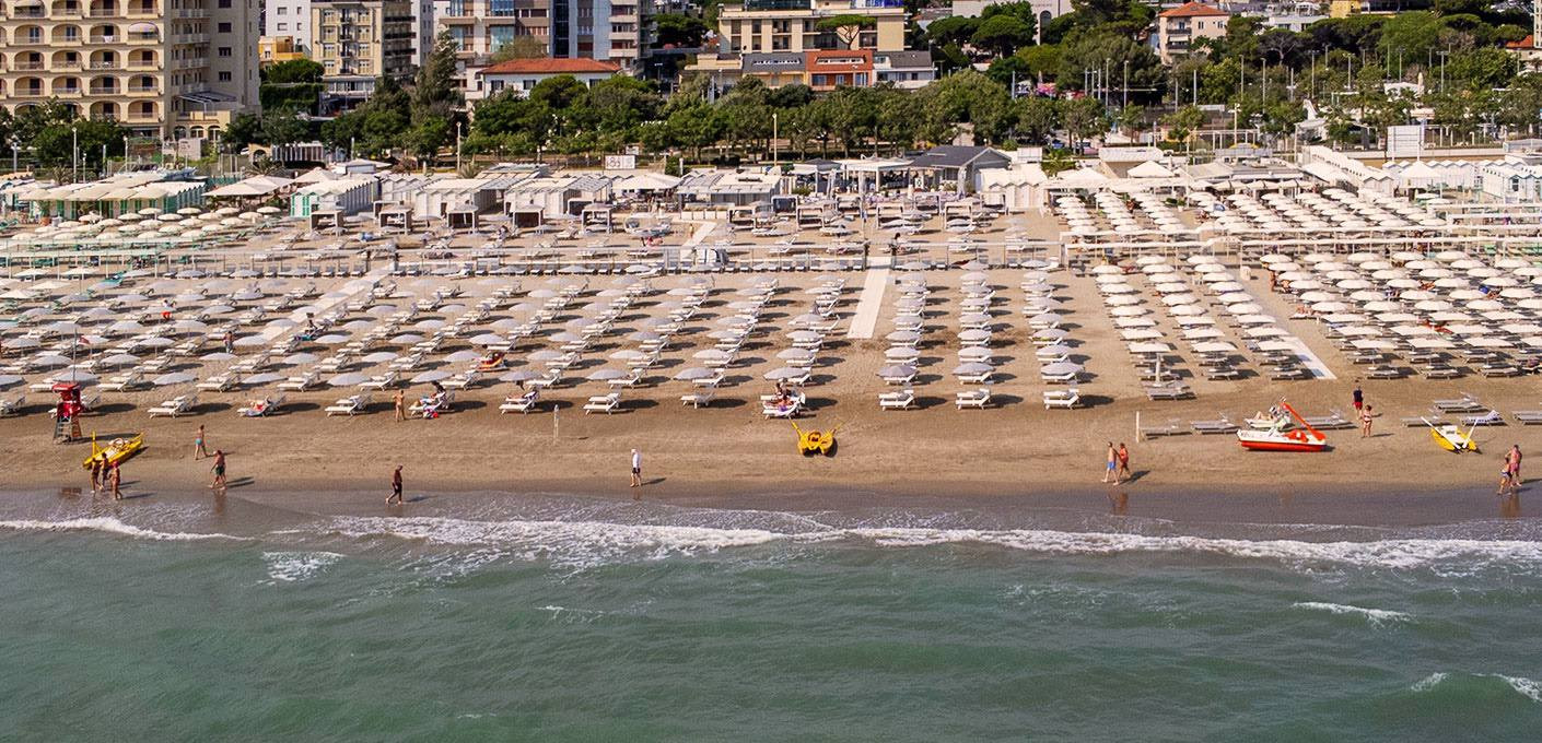 media.Vacanze-a-Riccione-in-Hotel-3-stelle-superior-con-Spiaggia-Inclusa